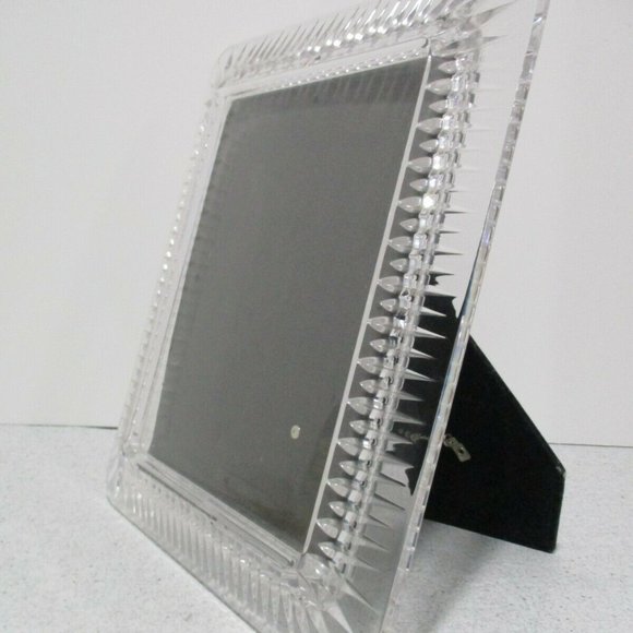 *Beautiful Carved Miller Rogaska Crystal 10" x 13" Table Top Chain Easel - Picture 11 of 12